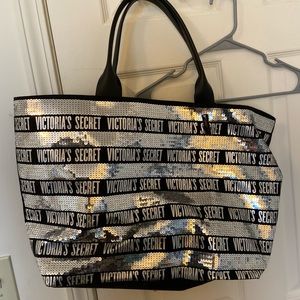 VS Large Tote